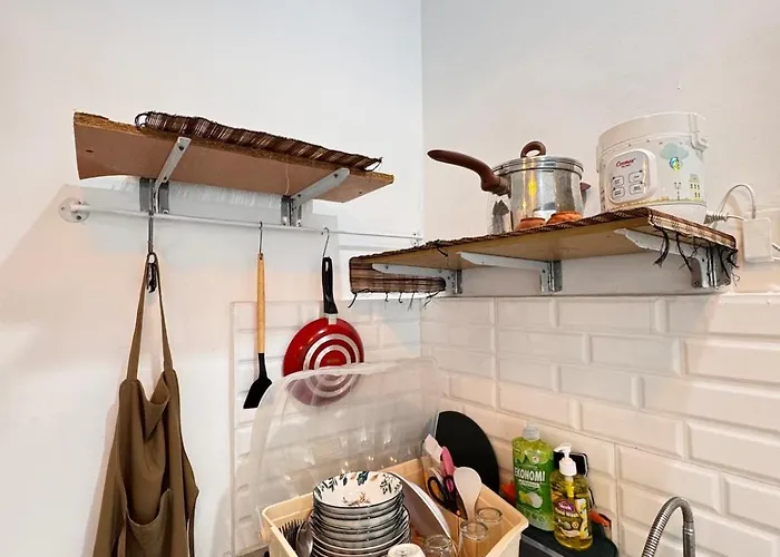 Cozy Minimalist Near & Kuta
